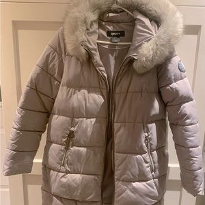 * SOLD*  DKNY winter parka, pre-loved. Beautiful, warm coat! Women’s Size Large.